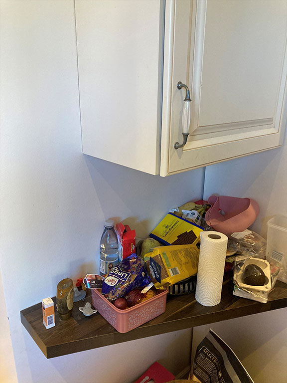 Før-billede af køkken på Frederiksberg før omfattende renovering 