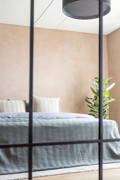 Efter-billede af soveværelse i Nordhavn med harmonisk nordisk design 